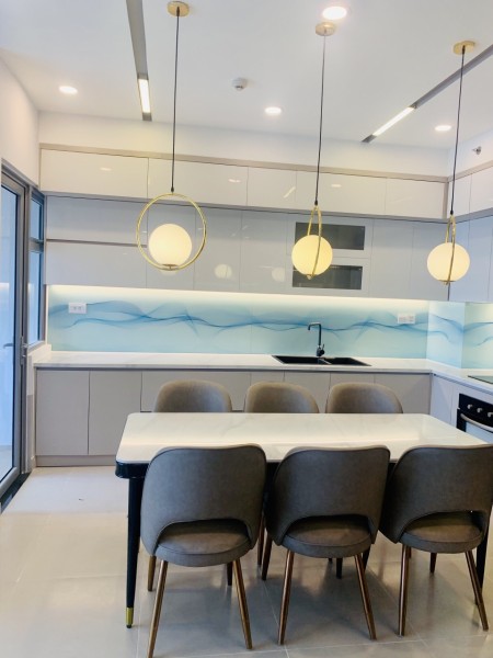 Chủ nhà cho thuê căn 2PN nội thất xịn xò. Giá thuê 13triệu/tháng (Bao PQL). LH: 0901.858.818 Mr Hải