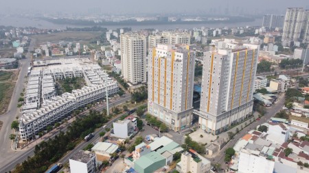 Cho thuê căn hộ The CBD - ngay Coopmart Đồng Văn Cống. Lầu 18. 3 phòng có 1 số nt. 0918860304