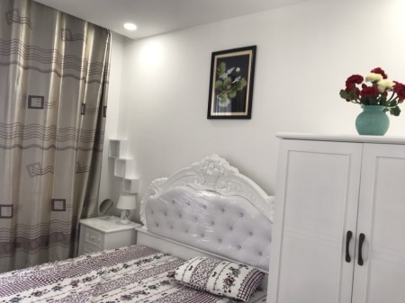 Cho thuê căn hộ Palm Heights 2PN- 14 triệu/tháng. Em Thuận 0909986202