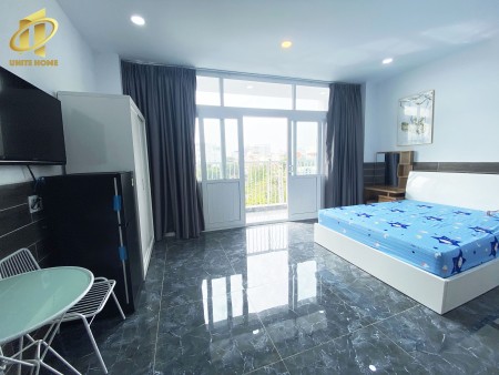 Cho thuê căn hộ dịch vụ quận 7 gần lotte mart dạng studio có bancon. zalo/call: 0764892515