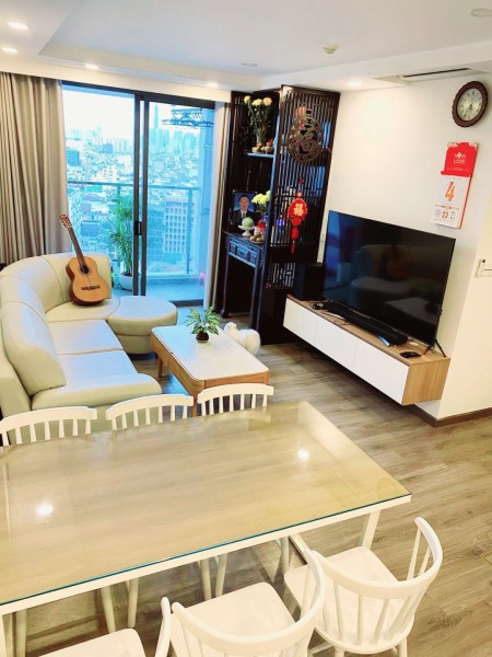 Cho thuê căn hộ Kingston Residence Nguyễn Văn Trỗi, 80m2 gần sân bay TSN, giá 17.5tr/th