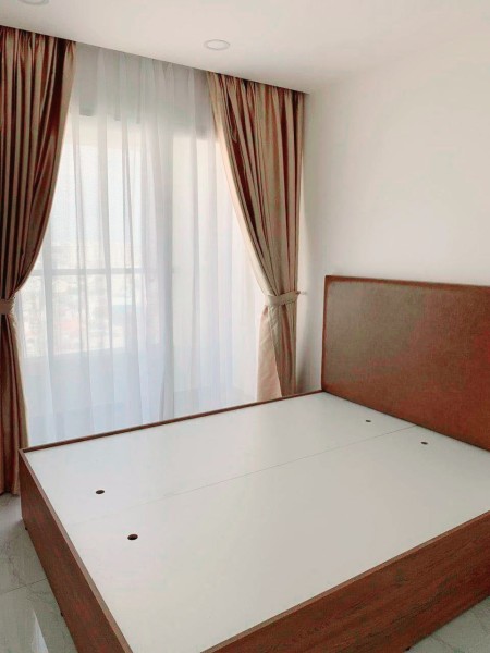 Cho thuê căn 2 phòng ngủ 58m2 giá tốt chính chủ chỉ 15tr/th Terra Royal. 0941797916