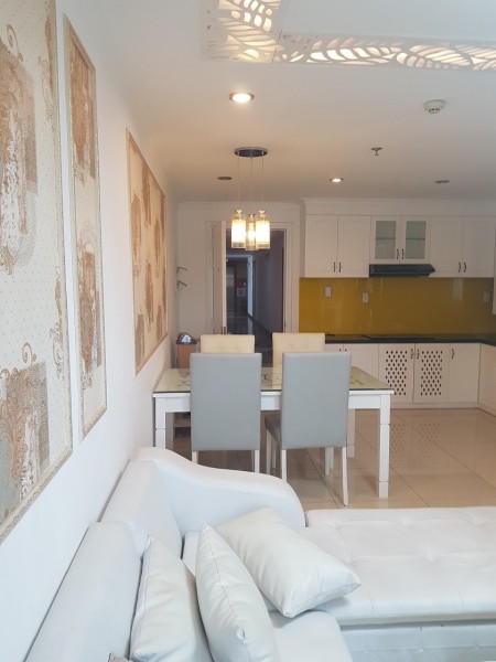 Cho thuê căn hộ Gold Star Tower có full nội thất cao cấp diện tích 86m2, 2pn, 2wc giá 10 triệu