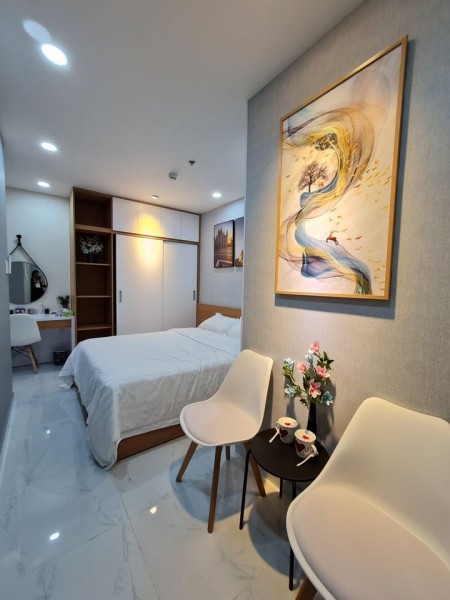 Cho thuê căn hộ cao cấp Terra Royal, 3PN thiết kế sang trọng, lầu cao view thoáng