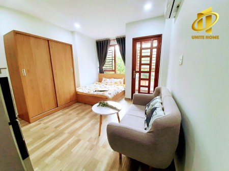 Studio Full nội thất, ban công, cửa sổ, ở 126 Tôn Thất Đạm, Quận 1, mất 5ph đến phố đi bộ Nguyễn Huệ