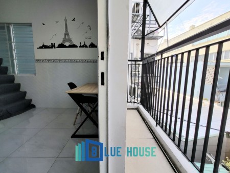 Cho thuê phòng có gác, ban công, sân phơi đồ riêng. Full nội thất ngay Etown 2 Cộng Hòa, 30m2, 1 phòng ngủ, 1 toilet