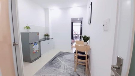 Studio , 1PN - Bancol và Cửa sổ lớn thoáng mát - Máy Giặt RIÊNG, Chử Đồng Tử - Tân Bình