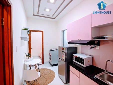 Căn hộ 2PN riêng Thích Quảng Đức, full nội thất, giá cực tốt. Lh 0905130620