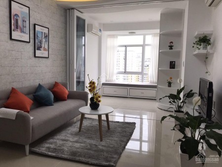 Cần cho thuê căn hộ Sky Garden 3, PMH, lầu cao nhà đẹp, giá tốt nhất giá 8tr/tháng LH 0941 651 268