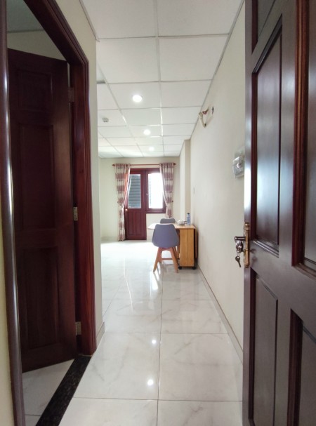 Cho thuê căn hộ studio 1 phòng ngủ có cửa sổ đầy đủ nội thất bày trí đẹp, giá 5 triệu/tháng