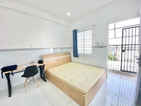 Studio Thoáng Mát Có Ban Công Giá từ 4tr5_Ngay Eotwn CH