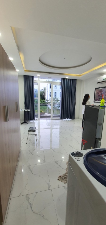 Studio full nội thất chính chủ giá rẻ thoáng bancon khu dân cư Bông sao Quận 8