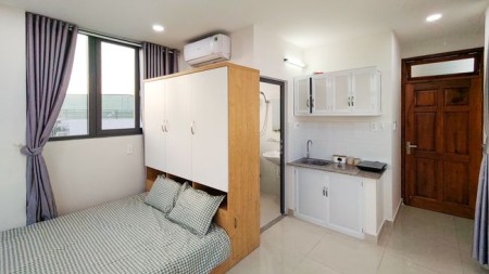 Cho thuê căn hộ 1 phòng ngủ Quận 7 thiết kế thông minh, phòng thoáng, gió vào mát