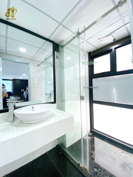 Cho thuê căn hộ studio - 1pn - ban công, full nội thất, gần công viên Lê Thị Riêng