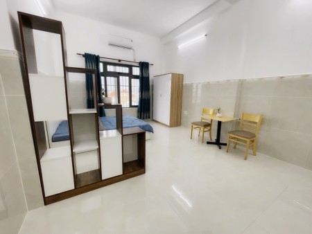 CHDV Studio full nội thất, ban công thoáng mát. Ngay công viên văn hoá Phú Nhuận. Hồ bơi Chi Lăng