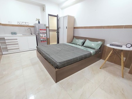 CHDV Studio full nội thất, rộng rãi thoáng mát. Giá siêu mềm. Gần Chợ Nguyễn Đình Chiểu