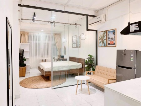 CHDV Studio full nội thất, cửa sổ to thoáng mát. Gần ngã 6 Phù Đổng