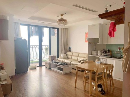 Cho thuê cc Royal Thanh Xuân diện tích 75m2 gồm 2pn, 2wc full đầy đủ nội thất