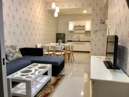 Cho thuê gấp căn hộ 2PN/ 75m2 tại Golden Mansion nhà rất đẹp, giá tốt chỉ 16Tr/ tháng