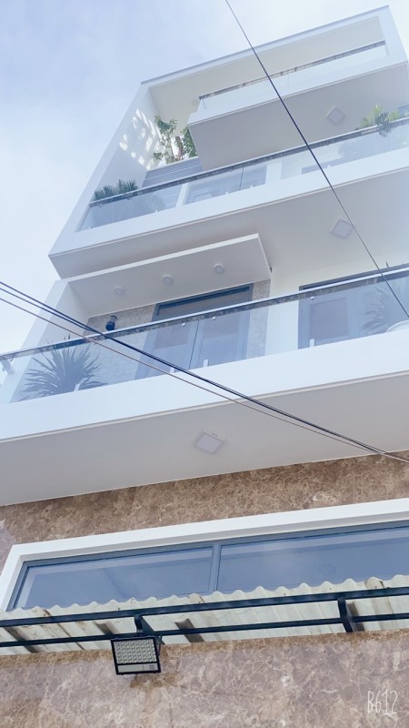 Cho thuê phòng ban công giá rẻ quận Gò Vấp. Giá cực sốc chỉ từ 4tr2