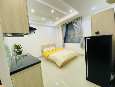 Sinh viên không thể bỏ qua, Cách Mạng Tháng 8, Quận 10, Gần 3 tháng 2, giáp Quận 3, Quận 1.