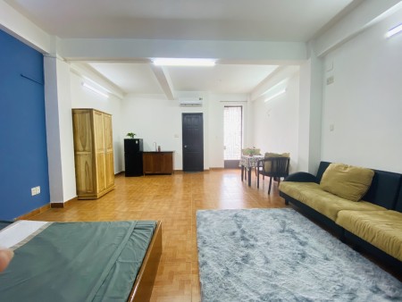 Căn hộ đẹp ban công view sân bay diện tích 50M2 đầy đủ tiện nghi chỉ cần xách vali vào ở