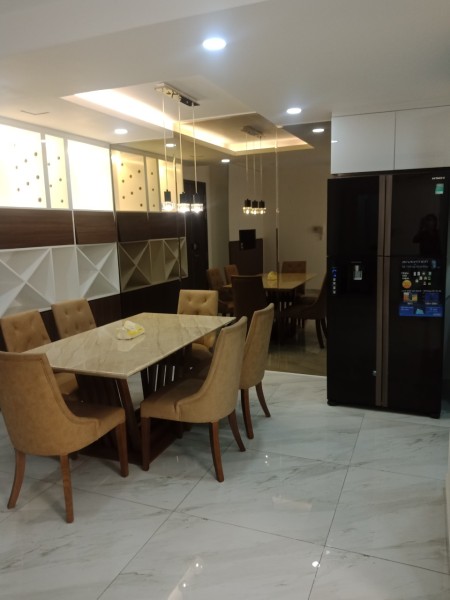 Mình cần cho thuê nhanh căn ở tại chung cư Sunrise City 96m2,2pn,2wc 15tr full nội thất