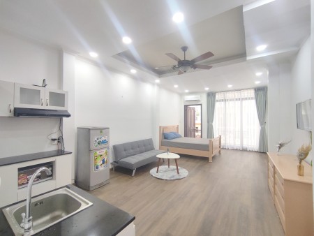 Căn hộ cao cấp 40m2 có ban công - Trung tâm Quận 1