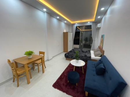 Cho thuê căn hộ Quận 3, Lê Văn Sỹ, BAN CÔNG, 30M2, Gần Trần Quốc Thảo, Hồ con rùa