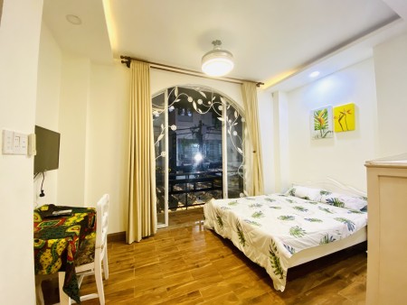 Căn hộ Tân Bình, BAN CÔNG RỘNG, đường Lê Văn Sỹ, gần Phú Nhuận, Quận 10, Quận 1