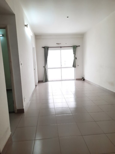 Cho thuê nhanh căn hộ Lotus Garden, 67m2, 2pn, 1wc, lầu 14, giá 7tr. Liên hệ: 0706699393