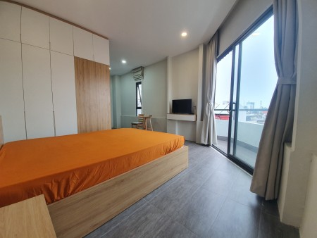 Căn Hộ Ngay Sân Bay 1 Phòng Ngủ Có Ban Công