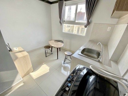 Duplex Tân Thuận Tây quận 7, Giá siêu rẻ. Liên hệ em xem phòng 0764892515