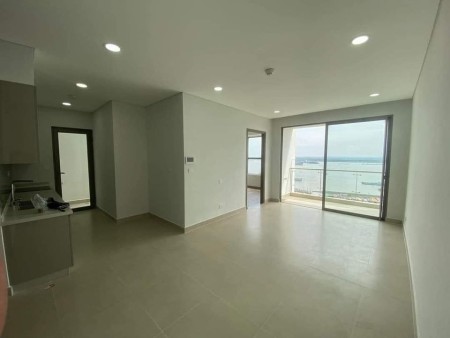 Cho thuê căn hộ 72m2, 2PN, 2WC ban công view sông mát mẽ tại Sky 89 Quận 7