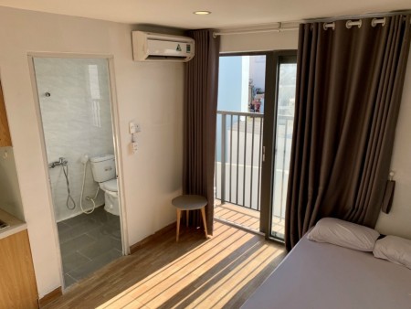 CHDV khu vực trung tâm Tân Bình, có ban công bếp riêng, full nội thất