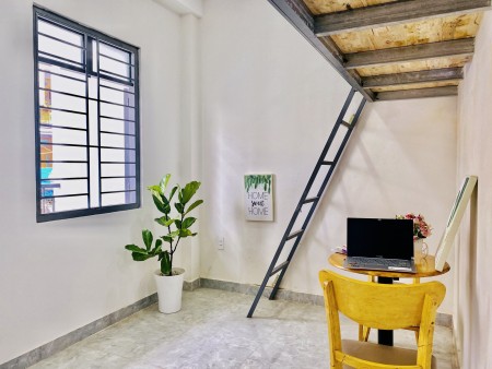 Căn hộ duplex full nội thất ngay chân cầu Hoàng Hoa Thám, gần ngã tư Bảy Hiền