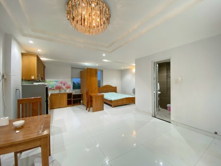 Căn hộ full nội thất 40m2 ngay vòng xoay Trung Sơn