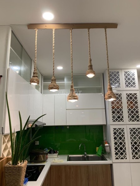 Cho thuê căn hộ 2PN-2WC chung cư Sunny Plaza có sân vườn, bồn tắm nằm giá 13tr còn thương lượng