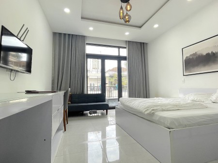 Giảm 500K 3 tháng đầu - căn hộ bancon view thoáng ngay Hai Bà Trưng, chợ Tân Định, sát quận 1