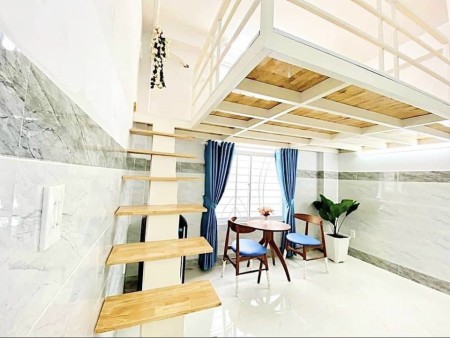 Căn hộ gác cao, cửa sổ lớn ngay Lý Phục Man gần BigC, Vincom, KCX