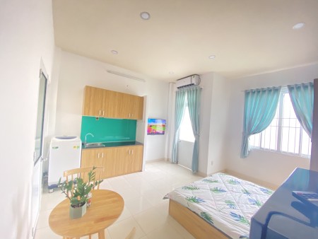 Căn hộ dịch vụ ban công,Miễn phí 1 tháng đầu,35m2,máy giặc riêng,Lê Văn Sỹ,Q3