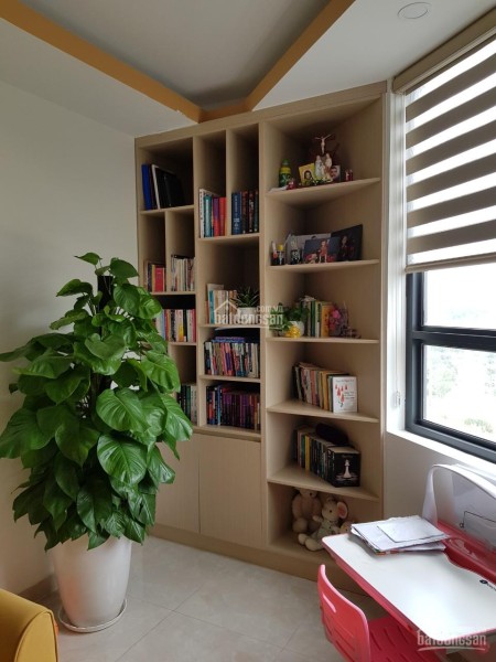 Cho thuê ngay căn hộ Marina Tower 77m2, 3PN, có tủ đồ, tủ bếp, nhà mới, 6tr/th. LH 0933682167