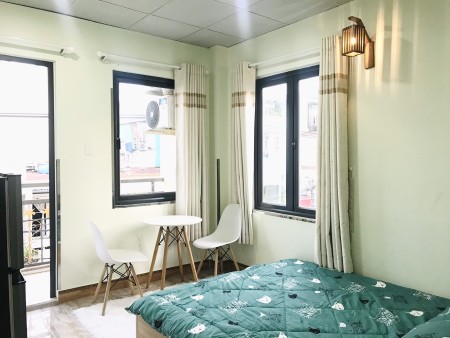 Căn hộ dịch vụ quận 4 Studio full nội thất Bancon giá rẻ chỉ có 1 phòng duy nhất