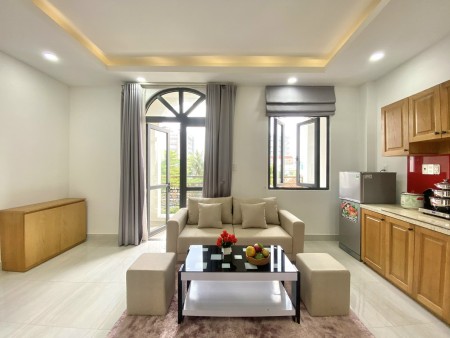 Căn hộ sang trọng Đường 3/2 Khuyến mãi tết - Sát Cầu Vượt- DT 40M2 có ban công lớn, bếp riêng