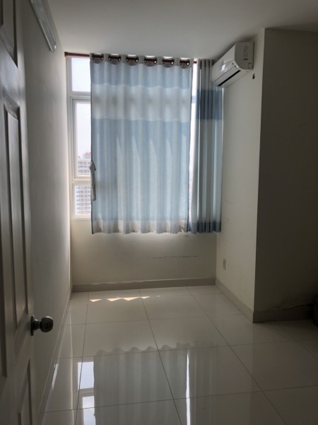 Cần cho thuê nhanh căn hộ Hoa Sen Q. 11, dt 65m2, 2pn. Giá thuê 7tr8. Liên hệ xem nhà: 0384015896