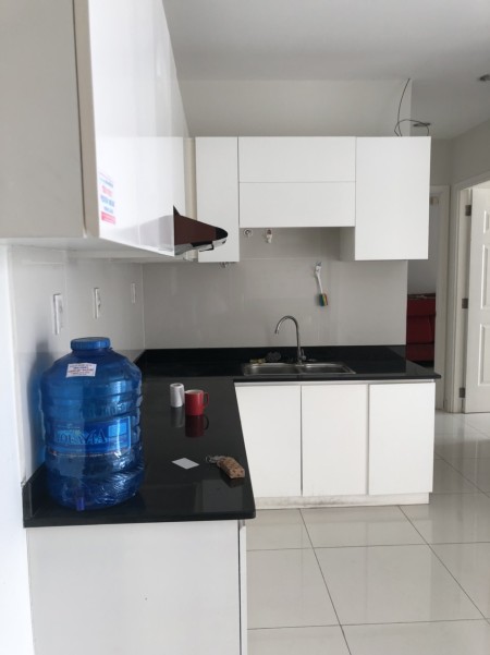 Cho thuê nhanh căn hộ Hoa Sen Q11 dt 65m2, 2pn 2wc, nhà thoáng mát. LH: 0384015896