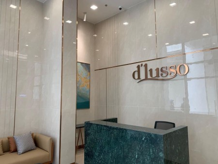 Cần cho thuê căn hộ 2PN, 2WC D’lusso quận 2. Giá thuê: 12tr/tháng (có TL nhẹ), bao phí quản lý