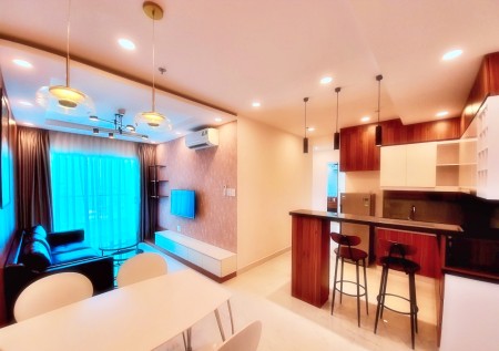 Căn hộ khách sạn 5* view đẹp thoáng! 72m2, tầng trung, nội thất cao cấp y hình, giá 22 triệu/tháng, 72m2, 2 phòng ngủ, 2 toilet