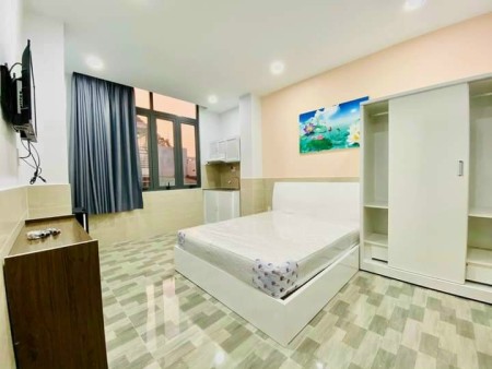 Căn hộ full nội thất, không gian thoáng gần khu Phú Mỹ Hưng