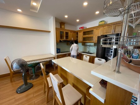 Cho thuê căn hộ Kingston Residence 2 Phòng ngủ, Đầy đủ nội thất, Giá 18Tr/ tháng